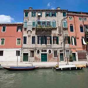 Di.gianfranco Piano Nobile Venedig