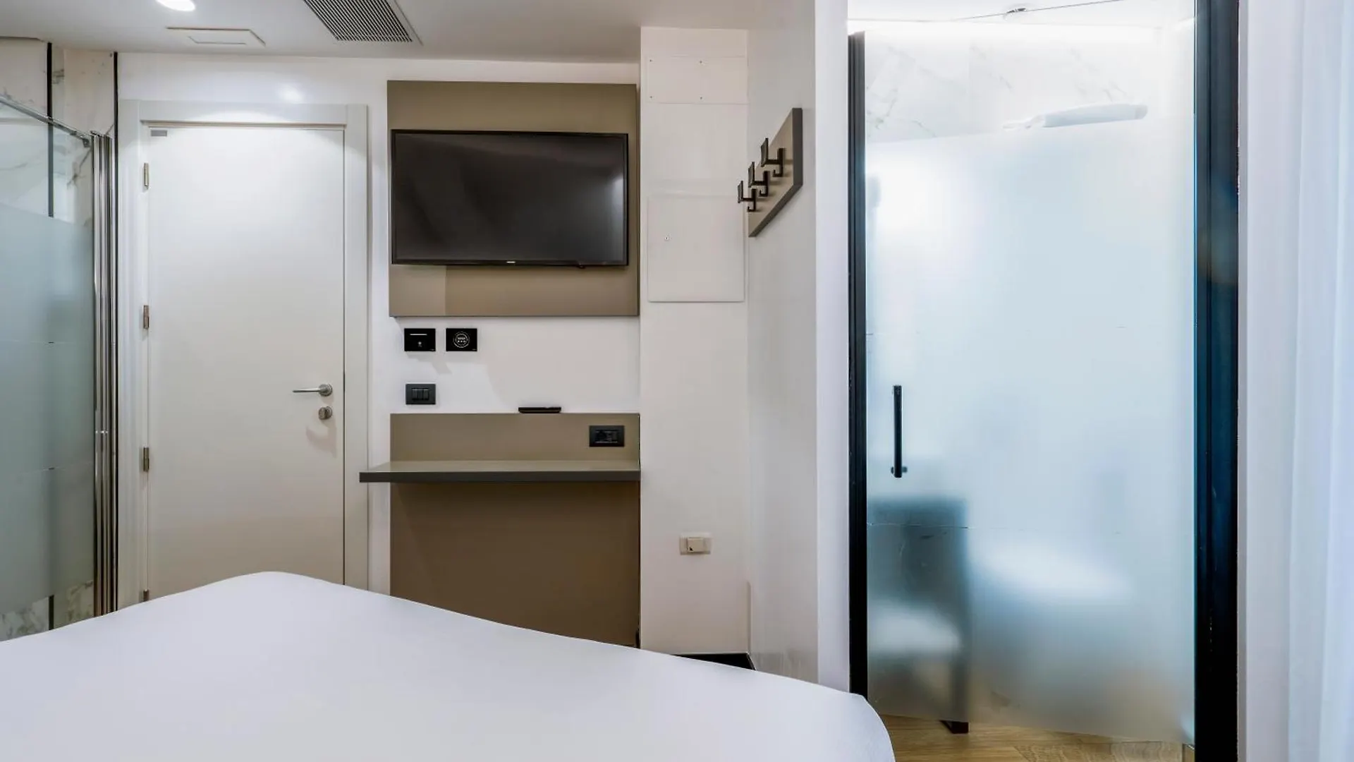 London Hotel Milano 2*,  Italien