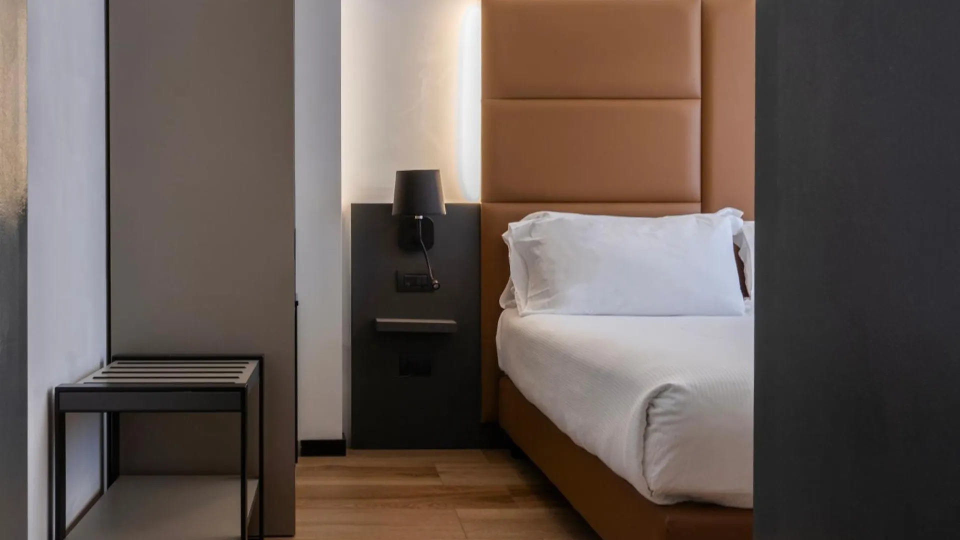 **  London Hotel Milano Italia
